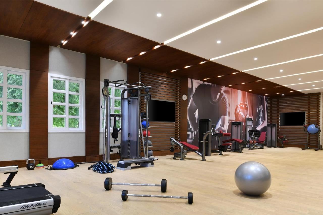 Al Messila, A Luxury Collection Resort & Spa, Doha Kültér fotó The gym at the hotel