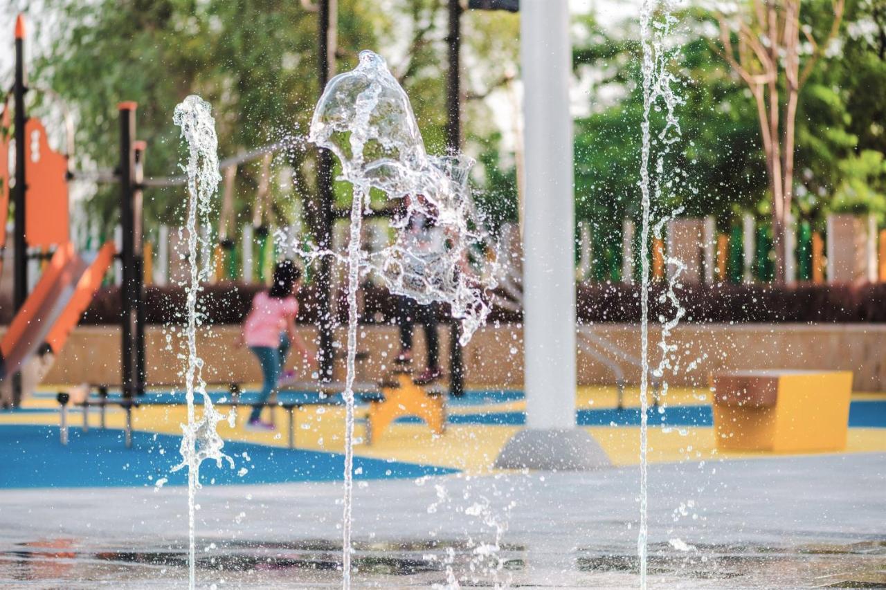 Al Messila, A Luxury Collection Resort & Spa, Doha Kültér fotó Fountains at the park